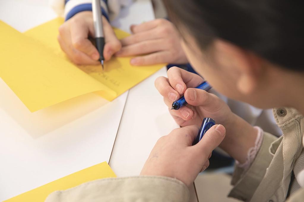 LAMY Balloon Pink Rollerball Pen Clear Plastic Case Line Width B Includes Erasable LAMY T 11 Rollerball Refill 2.0 - Smooth-writing - & - (blue)