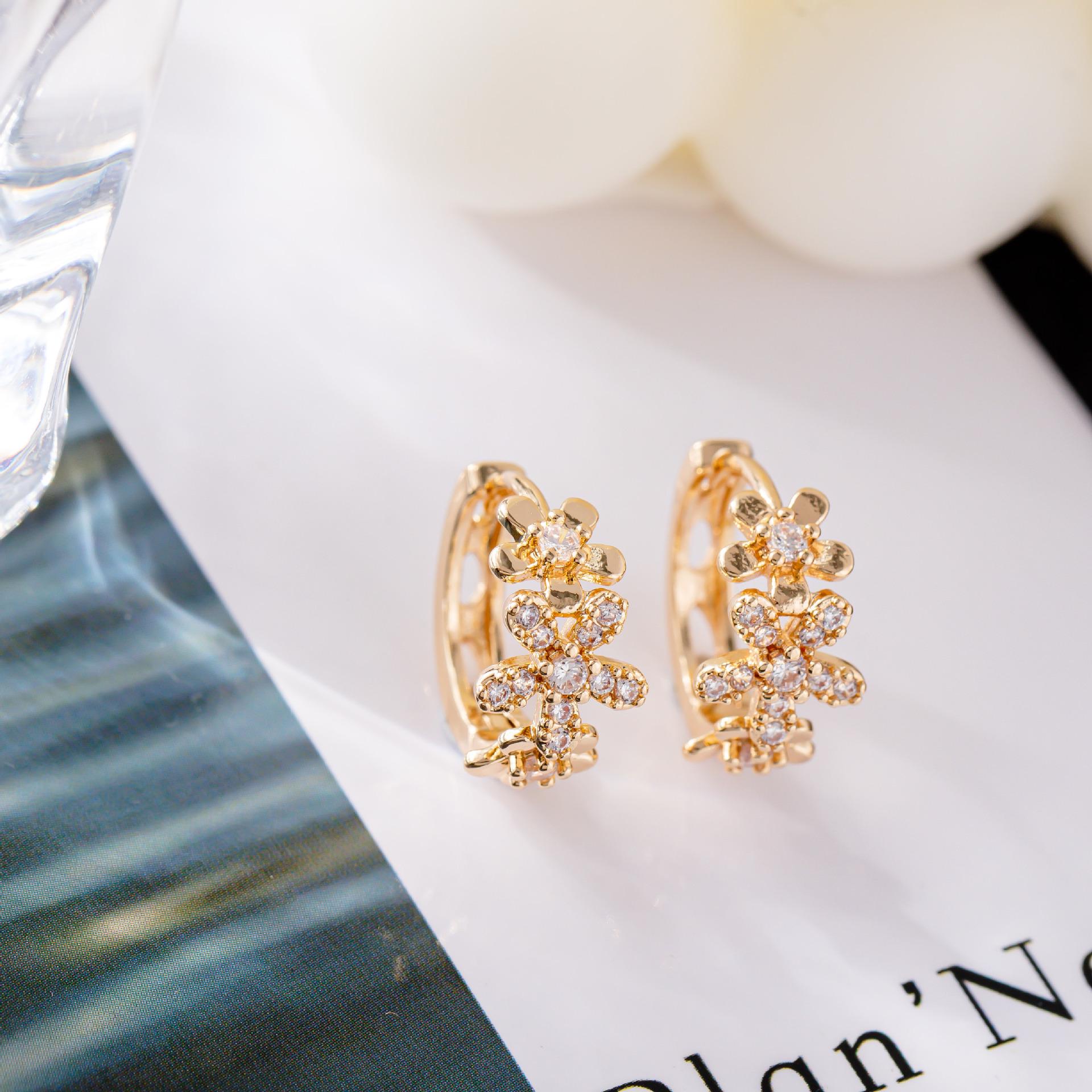 Cubic Zirconia Floral Stud Earrings - Elegant Light Luxury Jewelry for Women
