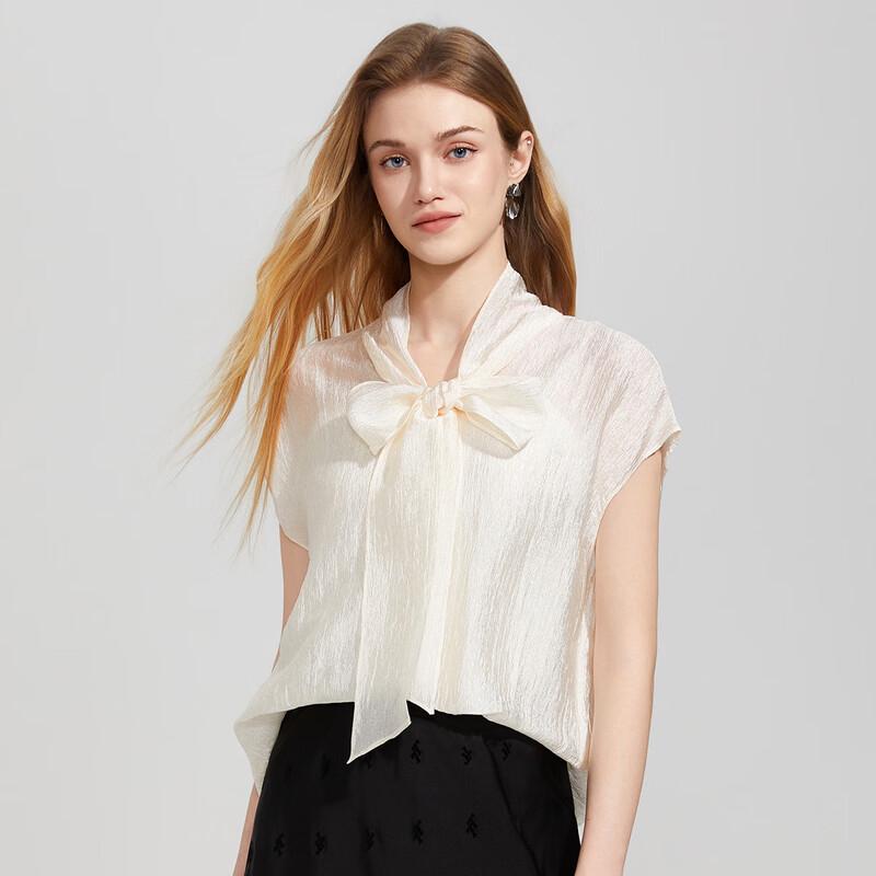 

Shetu Glossy Lightweight Ribbon Short-Sleeve Blouse L