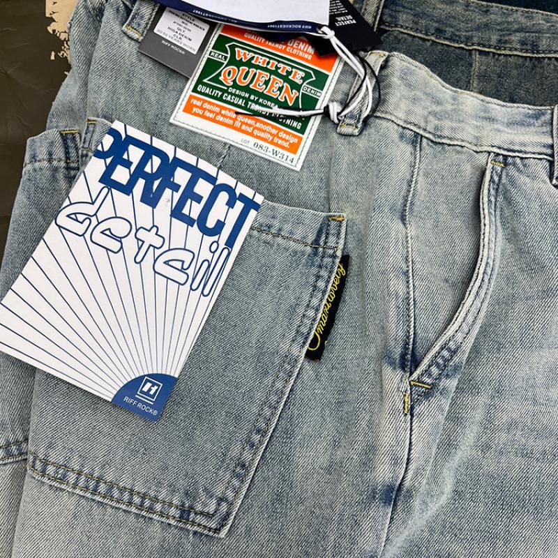Stylish Retro-inspired Denim Shorts, Light Wash Relaxed Fit Shorts with Functional Pockets, Comfortable Shorts for Casual Outings & Weekends