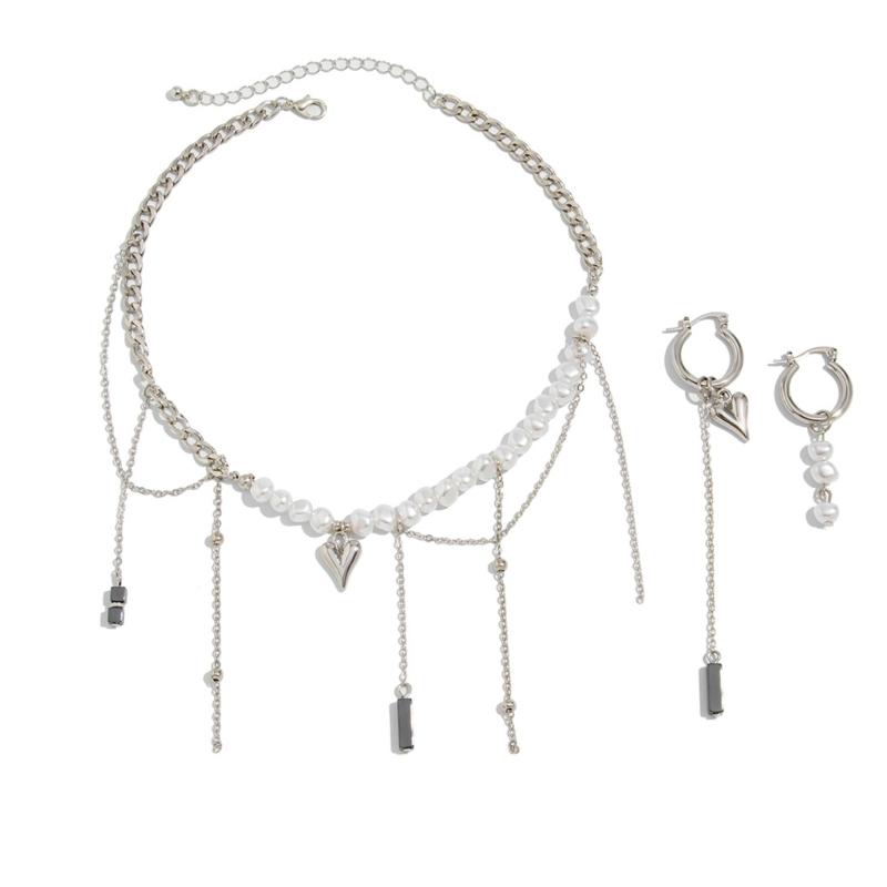 Retro Layer Earrings and Necklace With Bohemian Heart Pendant Pearls Choker And Cuban Chain Jewelry For Women Girls