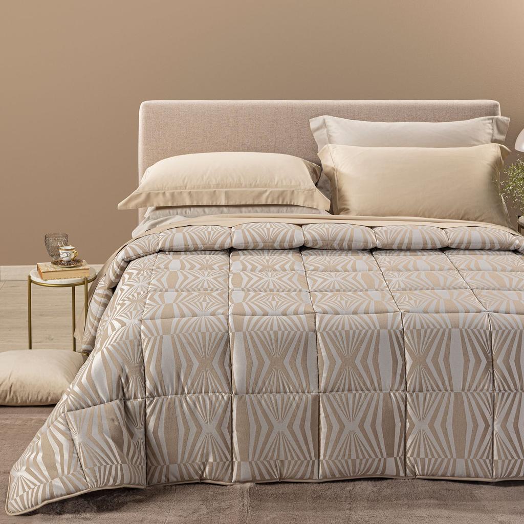 Santal Barocco Jacquard Satin Quilt 300 G/m²