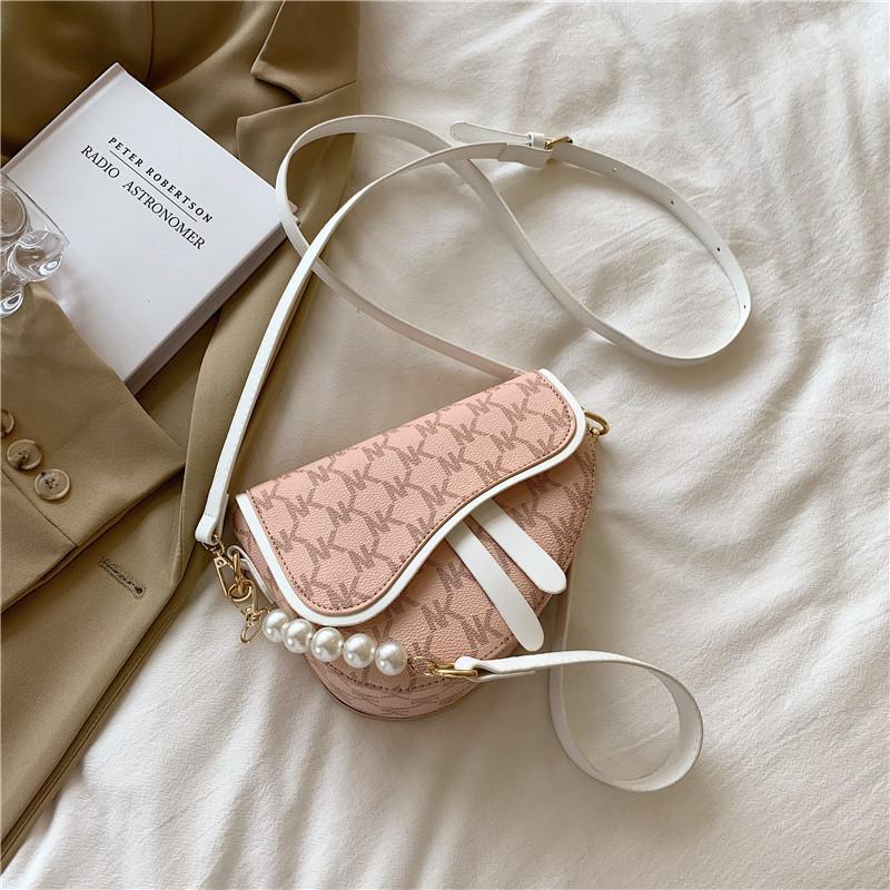 

Small Pu Saddle Bag For Women 2023 New Crossbody Shoulder Bag Urban Minimalist Style White Khaki Black Pink рожевий