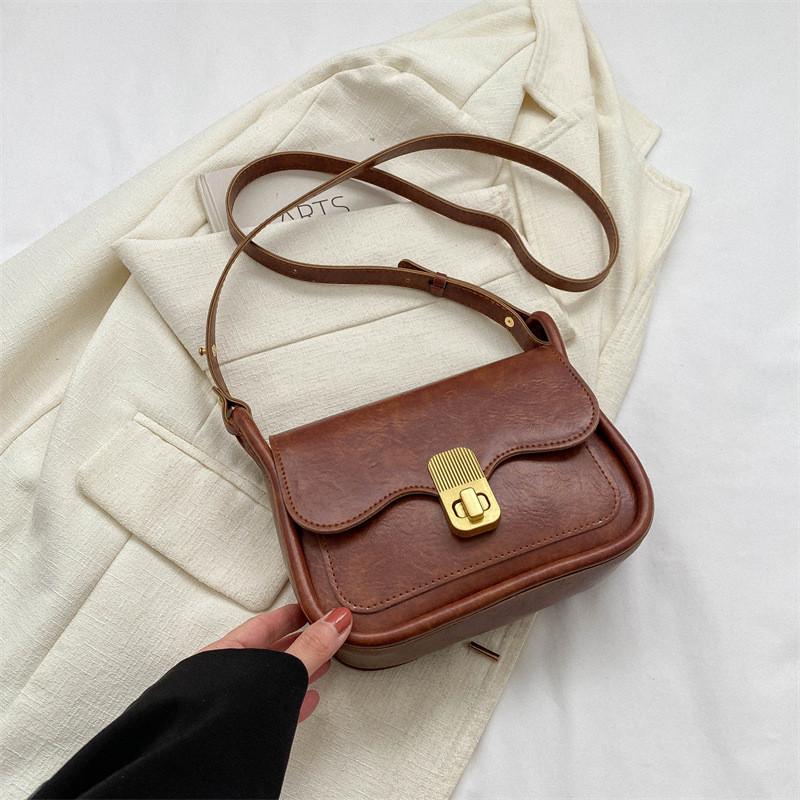 Trendy Minimalist Women's Small Square Crossbody Bag With Soft Pu Material For Casual Use