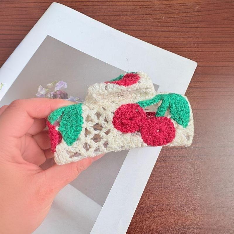 Knitted Flower Hair Claw Handmade Crochet Non-slip Cute Hair Accessory for Girls Women Daily Wear Party Use