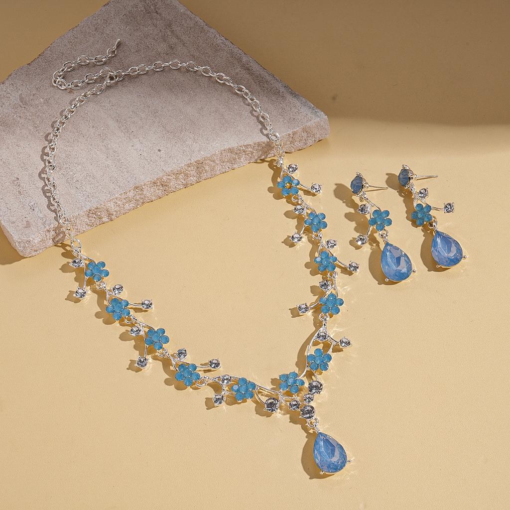 Diamond Flower Water Drop Pendant Collarbone Chain Vacation Style Fashion Necklace