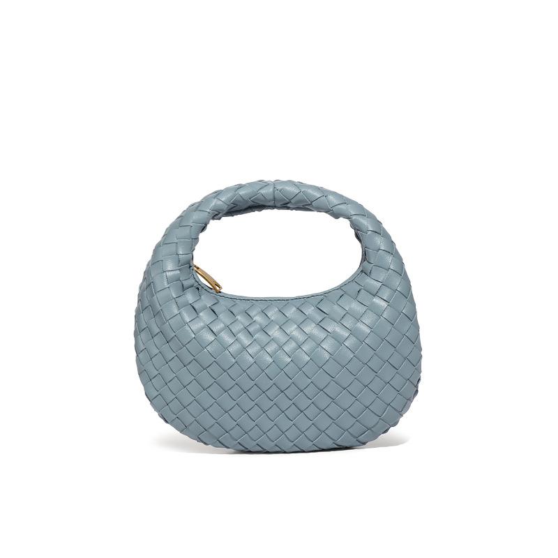 Stylish solid color hand-carried women's bag, simple and trendy handwoven bag, shoulder messenger bag.