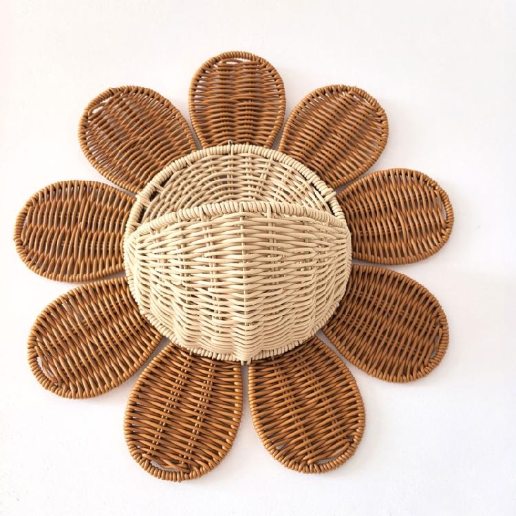 Sturdy PP Rattan Wall Hanging Basket Featuring Sunflower Decoration For Flower Presentation And Household Storage