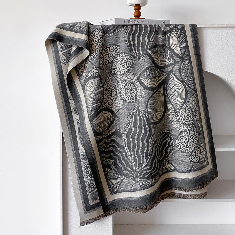Light Luxury Thickened Imitation Cashmere Scarf Leaf Tassel Premium Scarf Women's Shawl