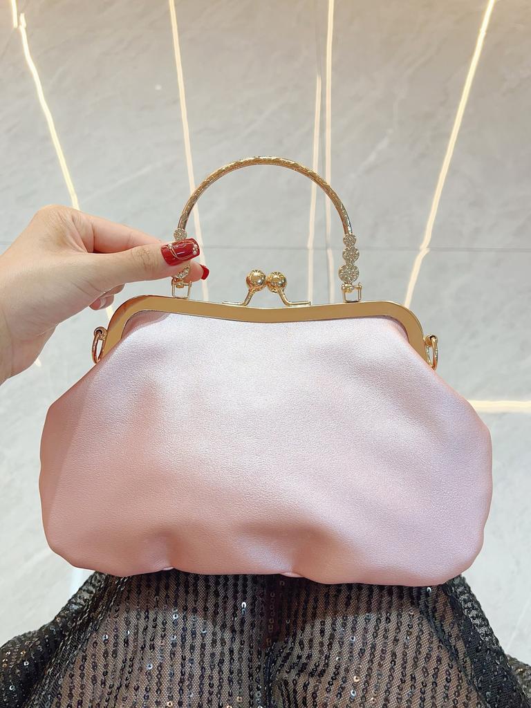 Fashionable Luxury Diamond Women Luxury Clutch Bag Wedding Crystal Ladies Designer Clutch Purse Handmade Pearl Decoration