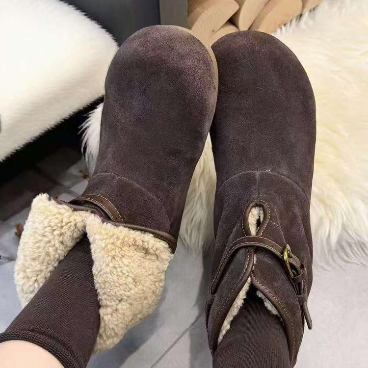 Женские зимние шлепанцы на толстой подошве два способа носки легкие теплые непродуваемые утепленные снегоходы нескользящие износостойкие повседневные кроссовки хлопковые ботинки 40 темно-коричневого 3620₽
