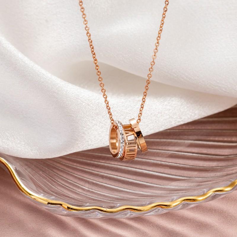 [Titanium Steel Rose Gold Roman Text Pendant Choker Necklace for Women Vintage Three Circle Design