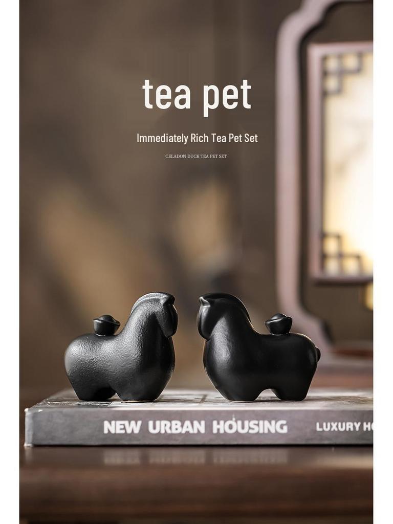 Exquisite Dark Horse Yuanbao Tea Pet: Zodiac Wealth-Attracting Tang Horse Ornament