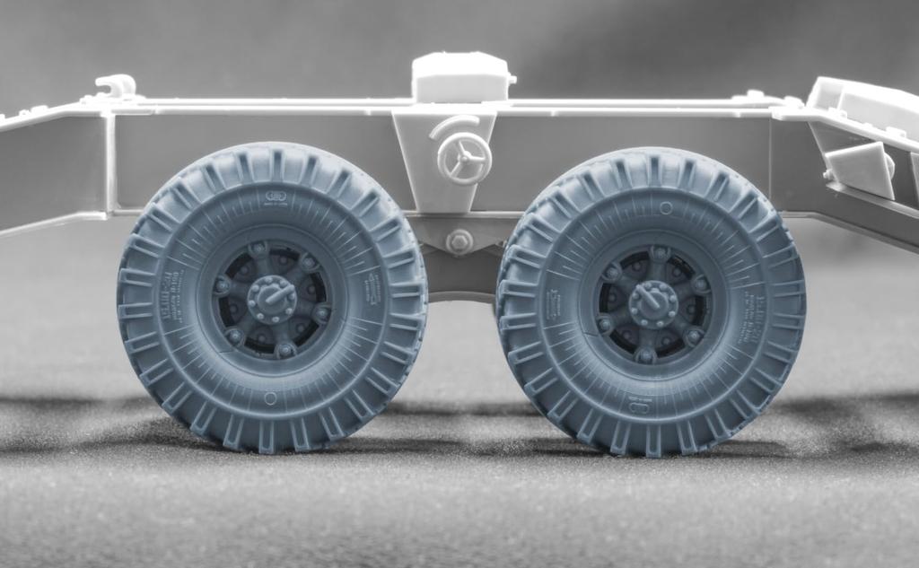 scale Wheel Set for plastic model SCXWM35029 Scale-X 1/35 CHMZAP-5247G Semi-Trailer (9 wheels) Trumpeter, kit, (Military Vehicle)
