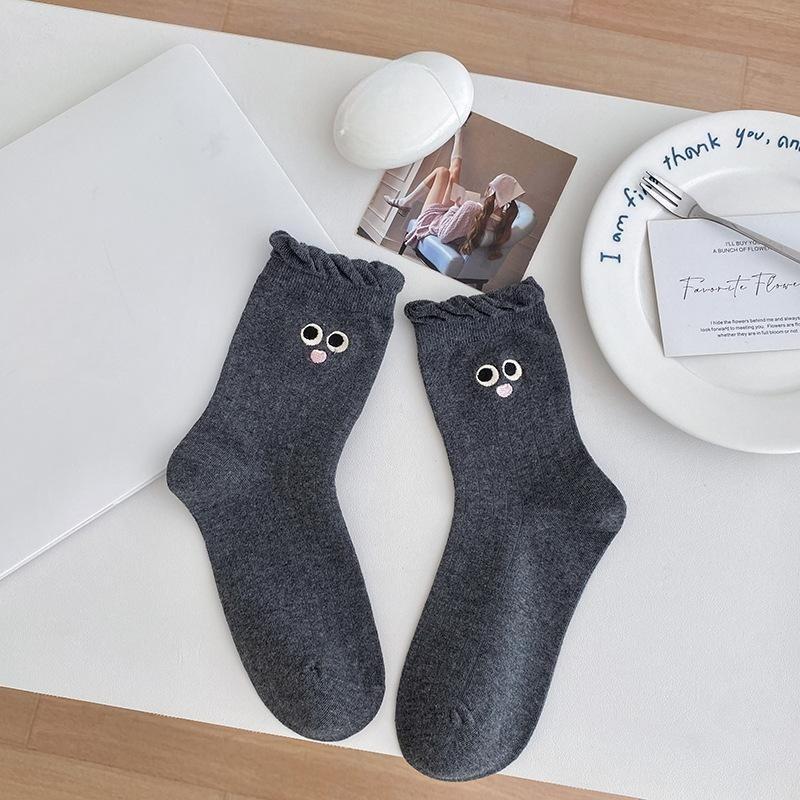 

Lady Spring Cute Cartoon Big Eyes Pull A Sweat Absorbing Boneless Lace Pile Socks 1 pair