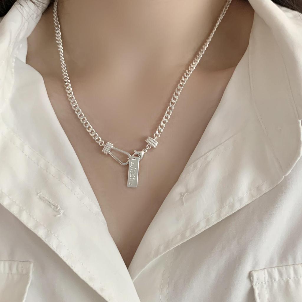 Chic Letter Square Pendant Necklace - Trendy Hip Hop Clavicle Chain for Women