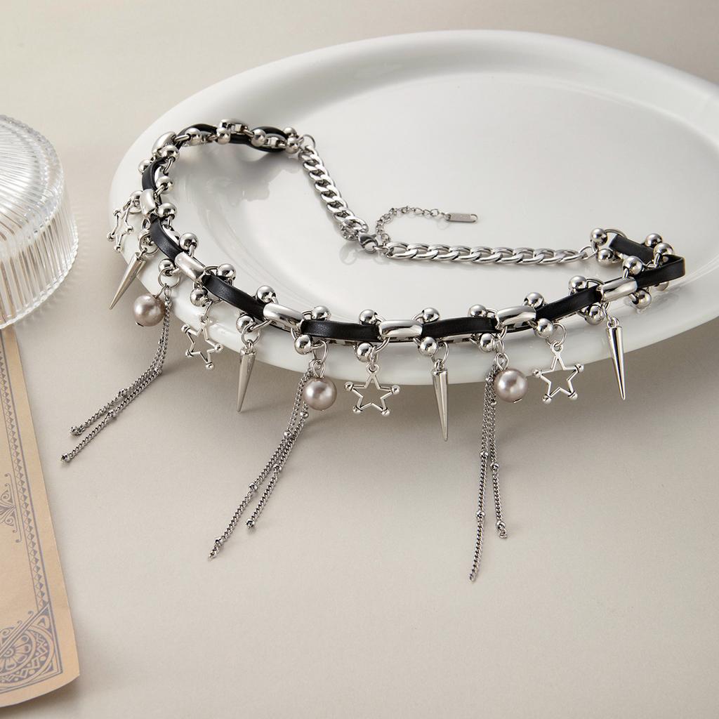 Sweet And Cool Tassel Rivet Beaded Splicing Collar Female Star Leather Tassel Necklace Niche Personality High-End Necklace
