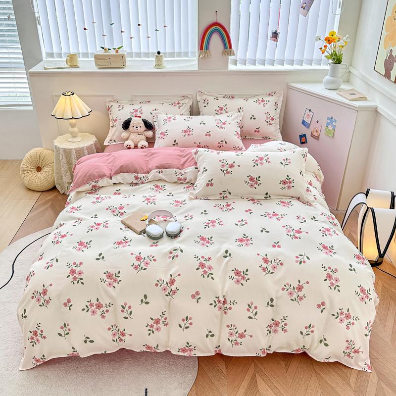 Cartoon Black Cat Duvet Cover SetKitten Bedding Set 4Pcs Quilt Cover 1 Flat Sheet And 2 Pillow ShamsPolyester Comforter Cover