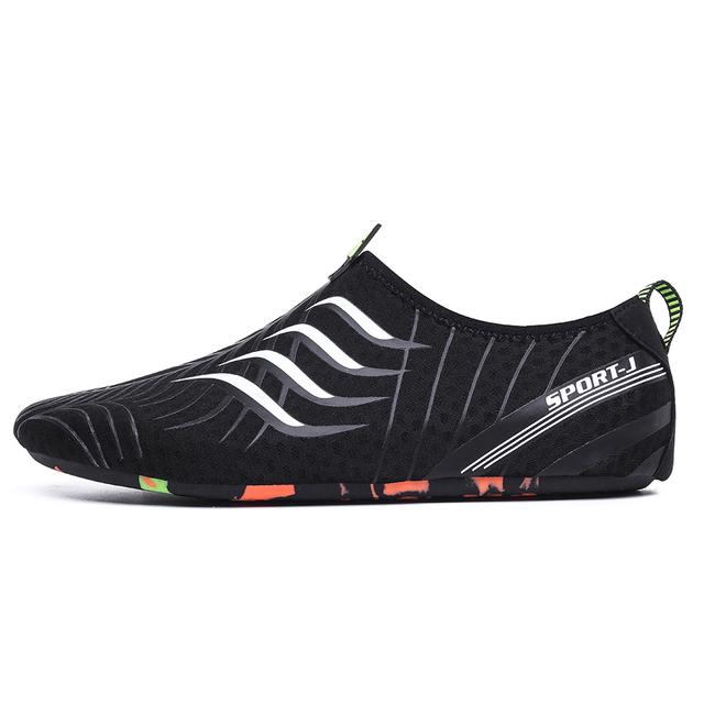 Hafif su ayakkabısı Kadın Erkek Çabuk Kuruyan Plaj Yürüyüş Spor Ayakkabı Yüzme Aqua Ayakkabı Yumuşak Düz Yoga Ayakkabı Size36-49