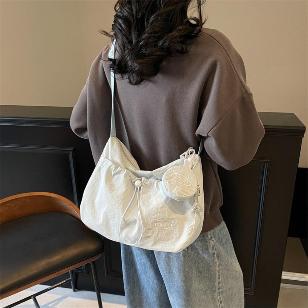Simple Casual Drawstring Shoulder Bag Large Capacity Zipper Pleated Crossbody Bag Designer Solid Color Commuting Bag Minimalist