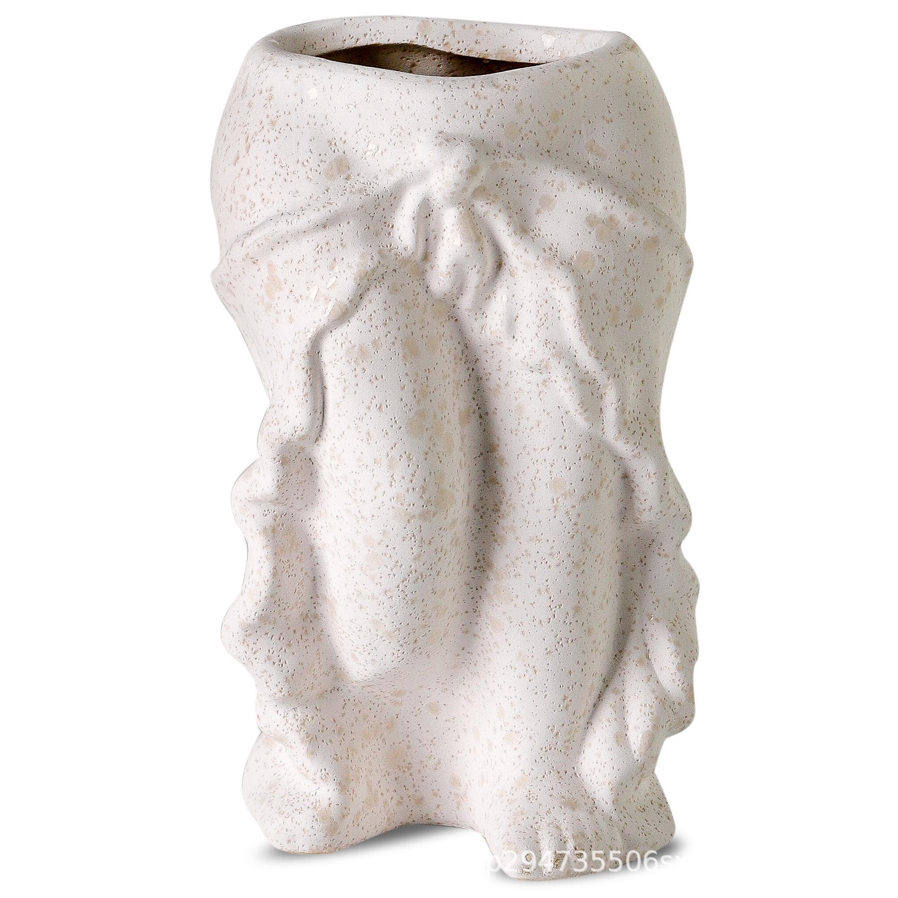 

Nordic Style Frosted White Ceramic Vase Ornament for Home Decor and Exhibition Halls білий