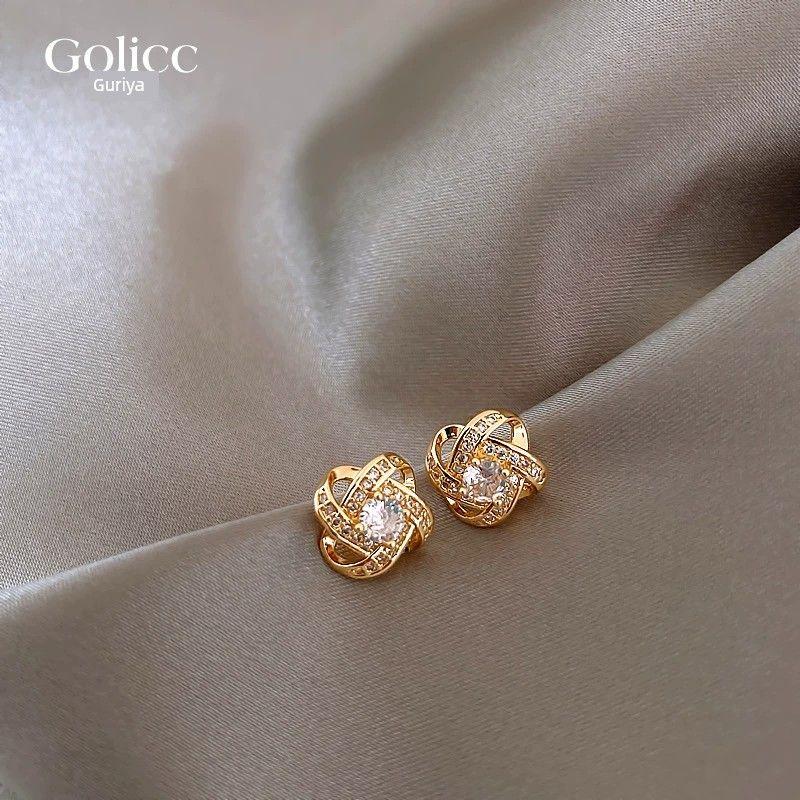 Gold Brushed Small Sugar Cube Stud Earrings for Women 2025 New Arrival Best Selling Accessible Luxury Fancy Dignified Generous Style Unique Earrings