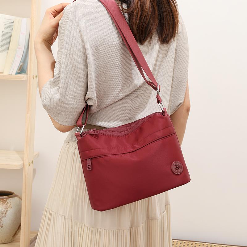 Lightweight Crossbody Bag Women Sports Commuter Shoulder Bag