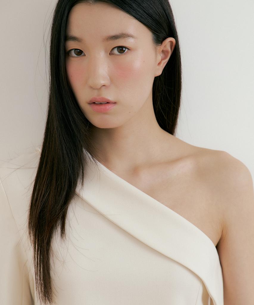Lucirju One Shoulder Collar One-Piece (Cream)
