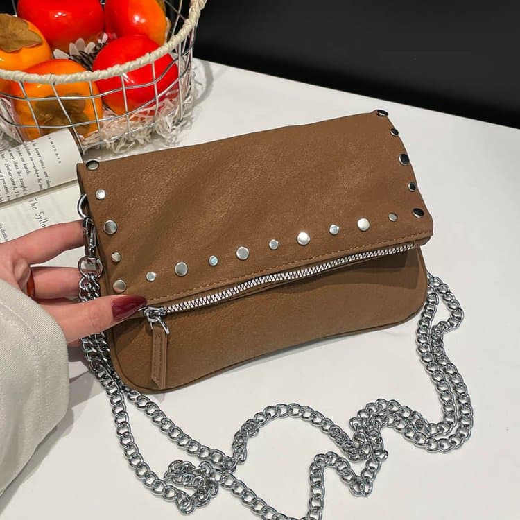 

Rivet Chain Bag Women s Shoulder Messenger Bag
