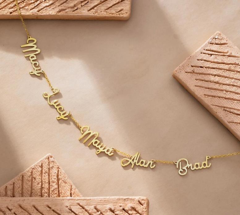 CE Certified Mother's Day Gift Fashion Customization Stainless Steel Cutting Multiple English Name Necklace