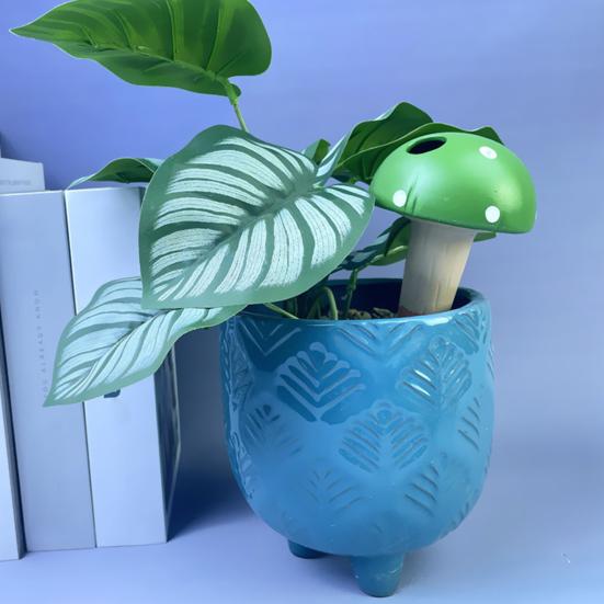 4Pcs Plant Watering Spikes Terracotta Self Watering Globes for Indoor Outdoor Plants Mushroom Shape Automatic Vacation Plant Waterer