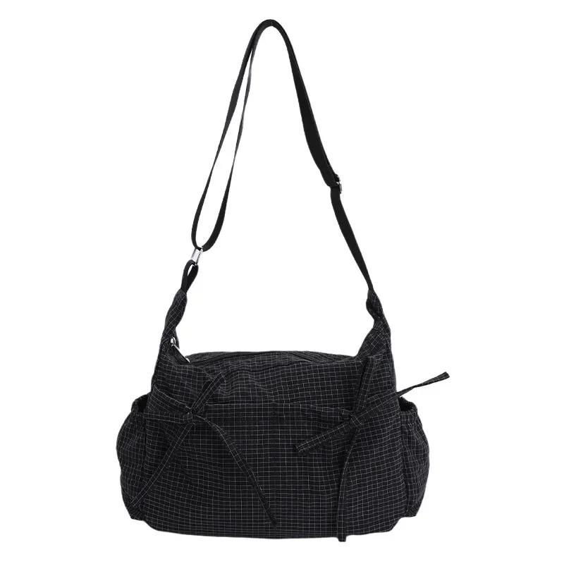 

Korean Style Vintage Plaid Single Shoulder Bag Large Capacity Versatile for School Work Commuting Unisex Nylon Crossbody Bag
