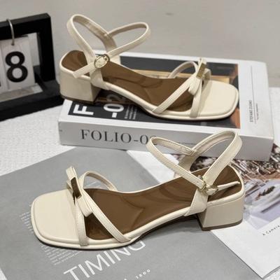 Französische Einwort-Schnalle mit Schleife Sandalen 2025 Sommer neu Internet-Berühmtheit dicker Absatz Feenstil Römerstil Damenschuhe