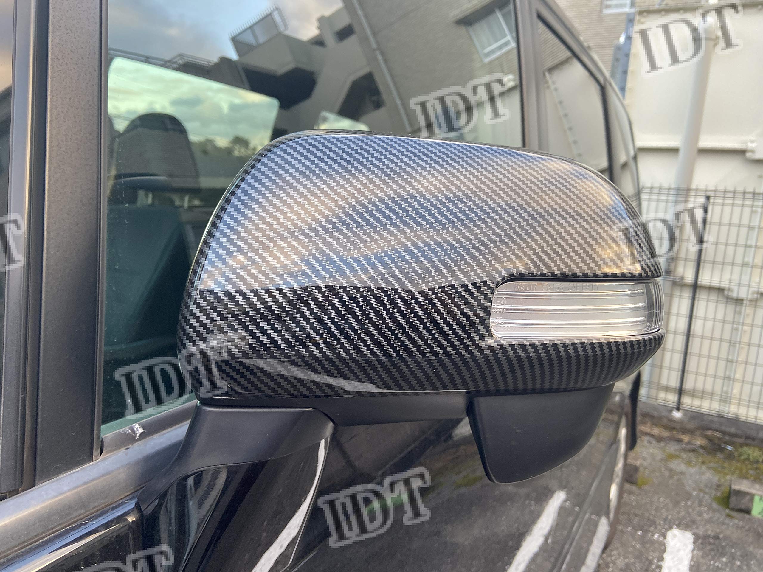 

IDT Carbon Fiber Door Mirror Side Mirror Trim Garnish for 70 Series Voxy and Noah and Late with Mini Cloth Covers, (Early Models)