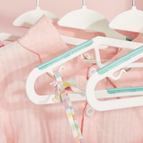 SONGMICS Children's Hangers, Non-Slip Junior Hangers, Kids' Hangers, Baby Hangers, Shape-Retaining Hangers, Collar Protection, Space-Saving, Slim, Mul