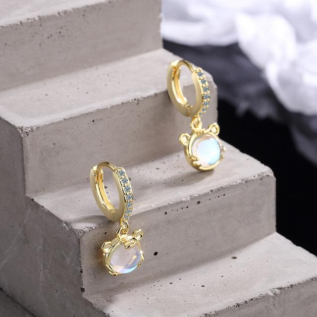 

Dowi Высококачественные золотые серьги-клипсы в виде милого знака зодиака года тигра с бриллиантами и синтетической глазурью для женщин