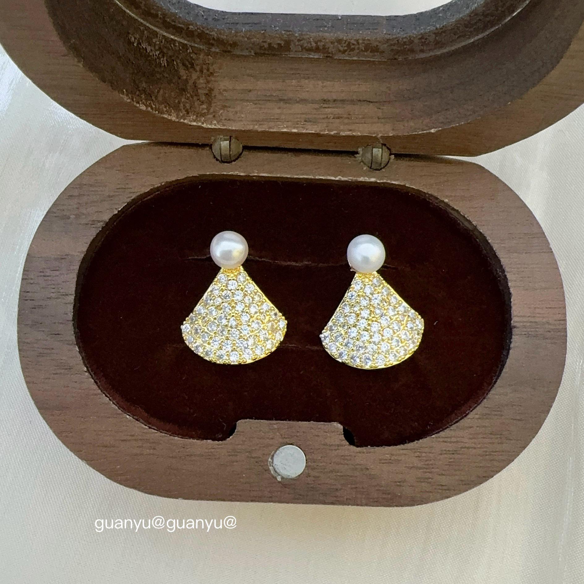 Роскошные серьги-пусеты с цирконом и пресноводным жемчугом - Элегантные, универсальные и стильные для женщин