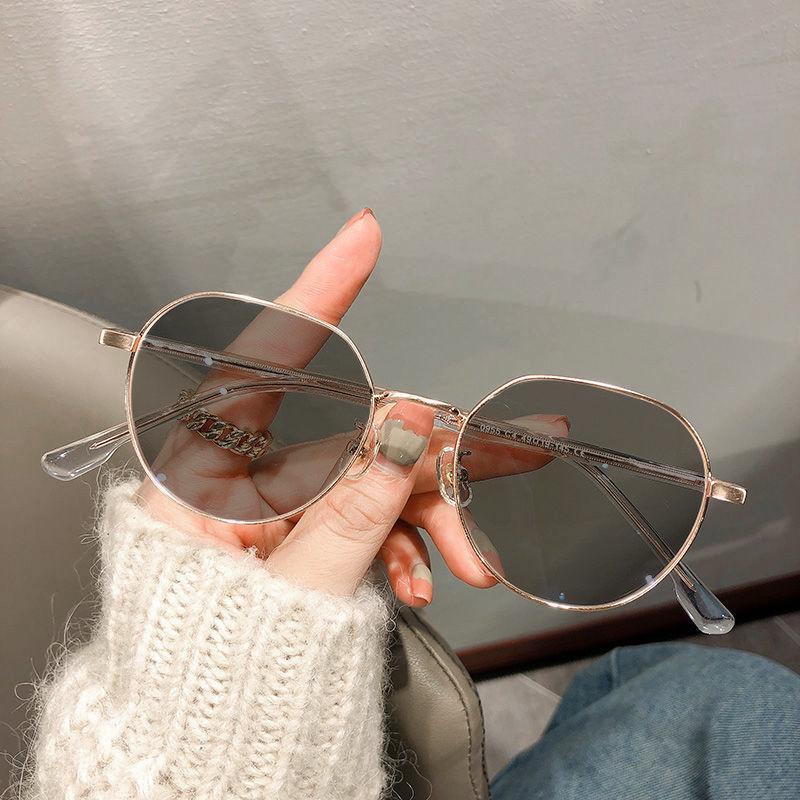 Farbwechselnde Blaulichtfilter-Myopiebrille für Damen - Trendiger koreanischer Stil, verbessert die Gesichtsform, No-Makeup-Look.