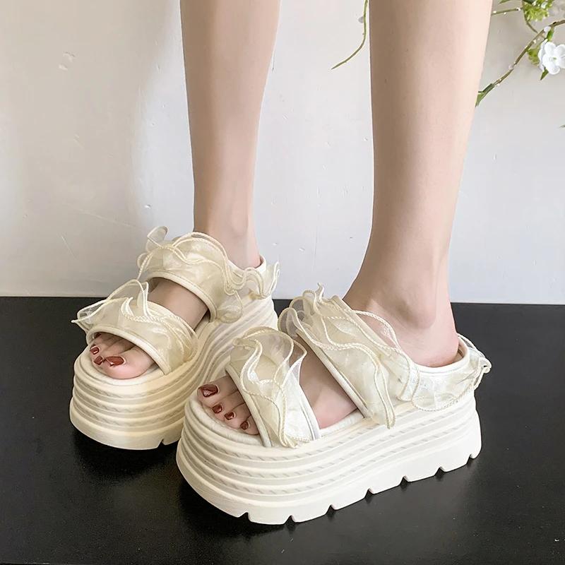 Fashion 8CM Women's High Heels Slippers New Summer Fashion Outdoor Lace Flower Sandals Comfortable Rubber Bottom Chunky Beach Flip Flops