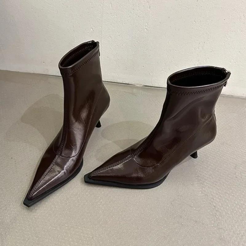 

Мода 2024 года, распродажа обуви, женские ботинки с молнией сзади, модные однотонные ботинки для офиса и карьеры, сексуальные ботильоны с острым носком Zapatos Mujer 39 коричневый