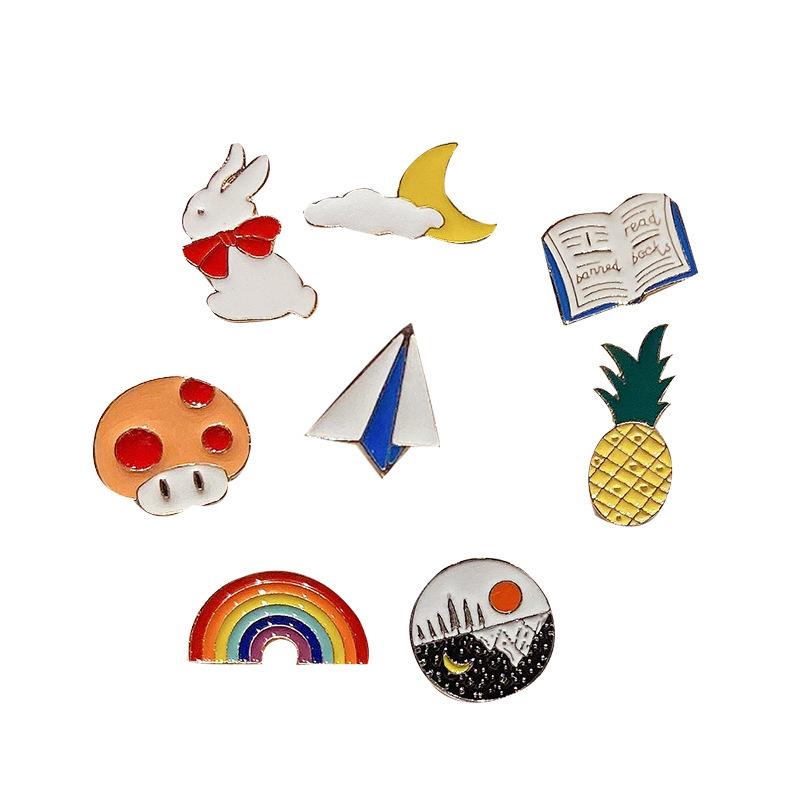 10/20/30/40/50Pcs Enamel Pin Badge Random Cute Animal Plant Metal Pins For Backpack Lapel Brooches Women Kid Jewelry Accessories