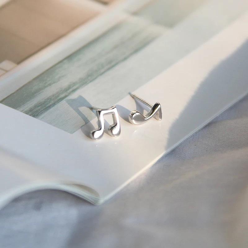 Beixi Asymmetrical Musical Note Stud Earrings - Elegant S925 Sterling Silver, 2025 Style for Women.