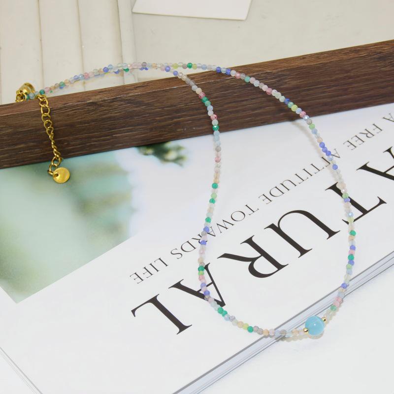 Mehrfarbige Katzenaugenstein-Kristall-Schlüsselbein-Kette - Titanstahl, Vielseitiges Dopamin-Design, Perfektes Geschenk für Frauen.