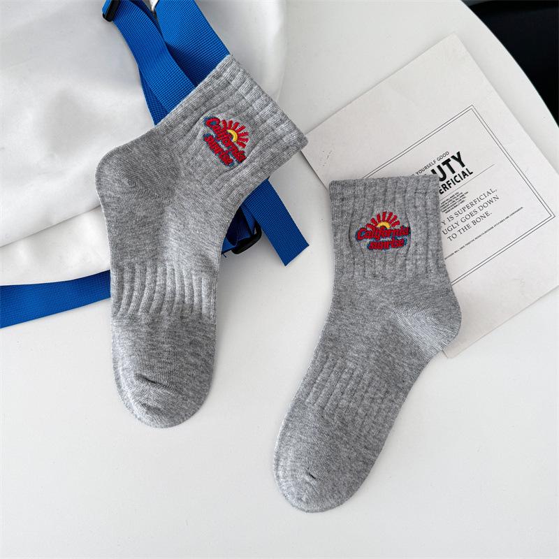Cityboy Skateboarding Mid-Calf Socks: Trendy Embroidered Street Style for Men & Women