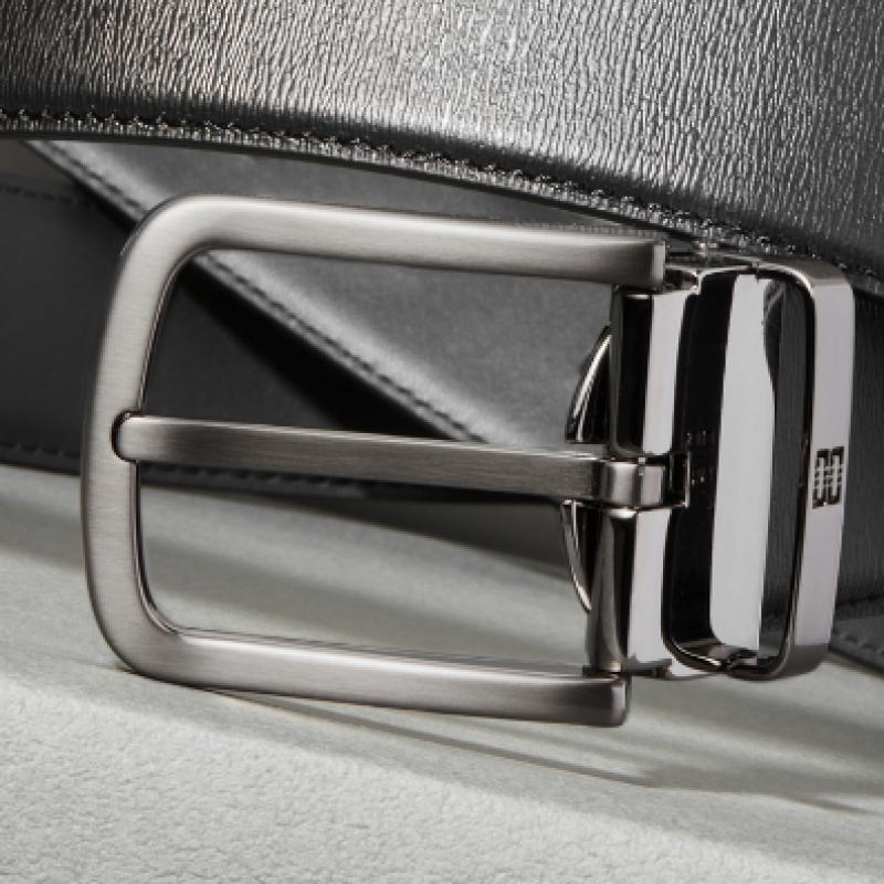 Daks Black Buckle Dd Logo Embossed Leather Belt