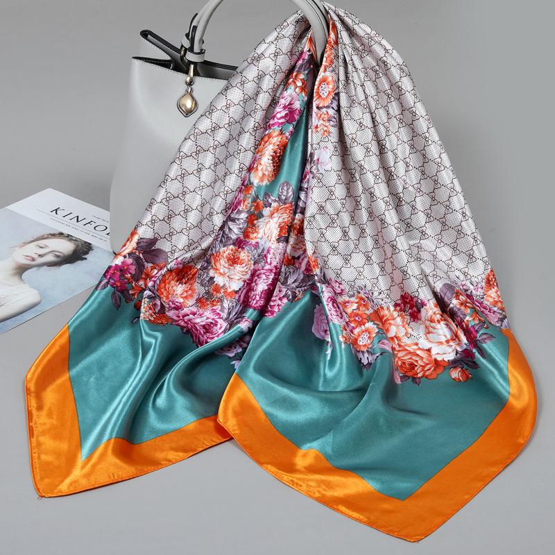 Foulard quadrato in seta stile influencer: Sciarpa da collo da donna alla moda, Sciarpa, Protezione solare, Garza stampata, Accessorio per abbigliamento professionale
