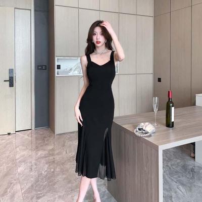 Französisches Retro-Trägerkleid Kleines Schwarzes: Netz-Einsätze, Schlankmachend, Eleganter Socialite-Stil