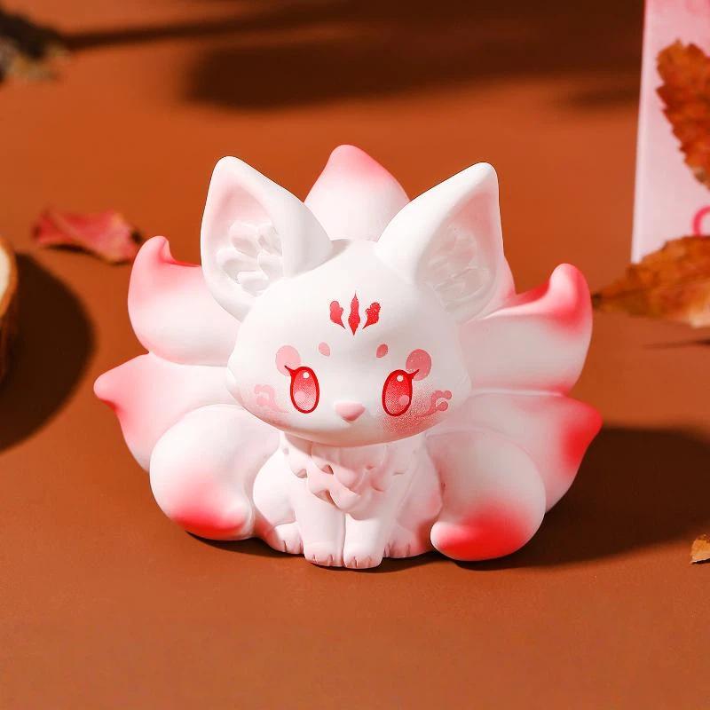 1Pcs Nine Tailed Fox Resin Car Ornament Handcrafted Exquisite Desktop Decoration for Office Study Fox Lovers Birthday Gift