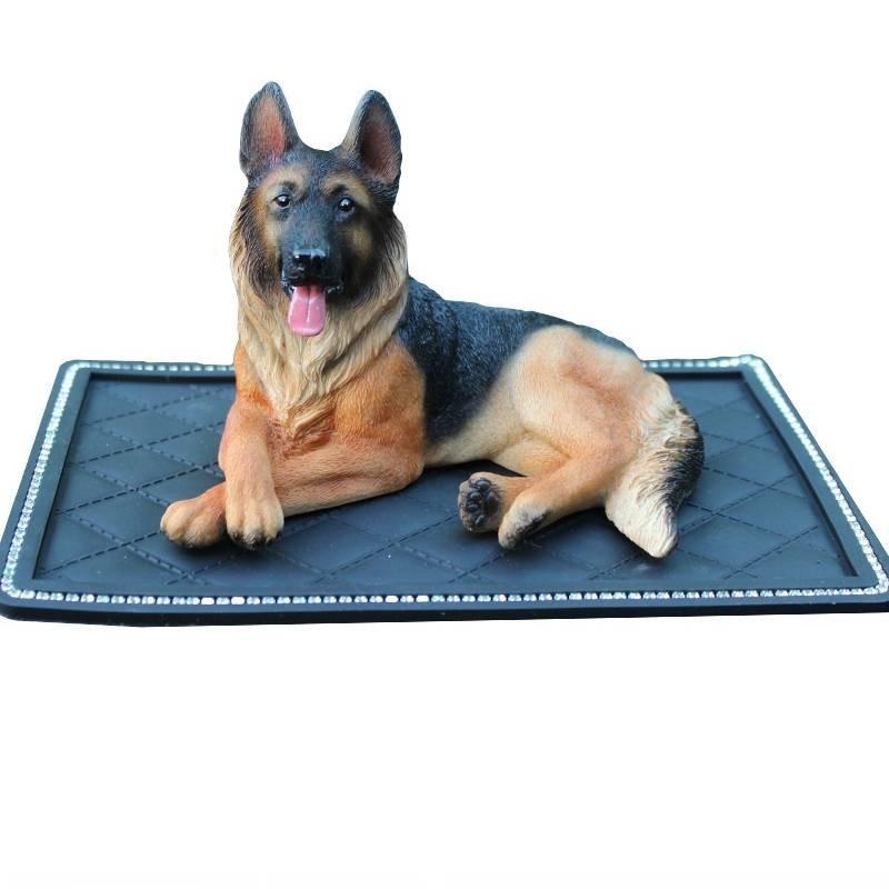 German Shepherd Resin Car Decor With Realistic Animal Figure For Gift And Home Decoration