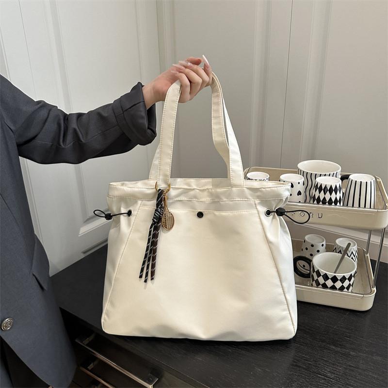 Nylon Large Tote Bag For Women Casual Street Style With Zipper Closure And Inner Phone Pocket